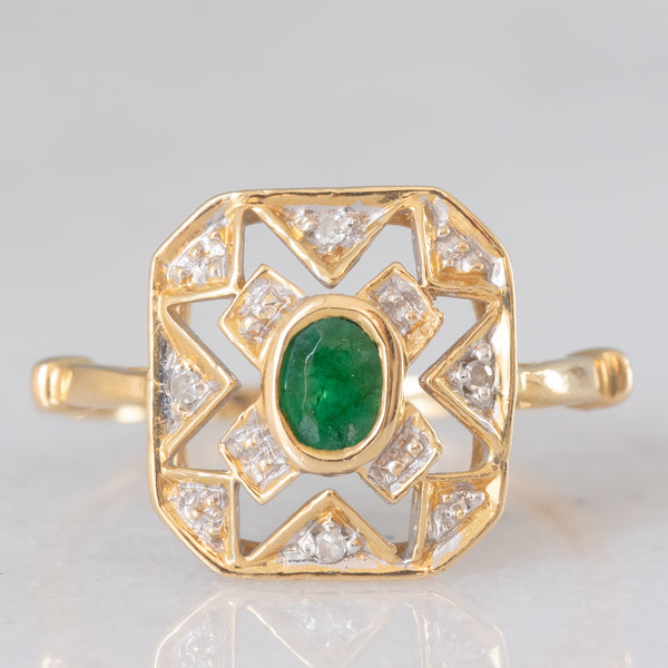 Anello vintage in oro giallo 18K con smeraldo (0.13ct ca.) e diamanti, anni ‘70/‘80