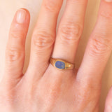 Anello chevalier vintage in oro giallo 8K con lapislazzuli, anni ‘50
