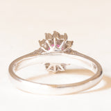 Vintage 18K white gold daisy ring with ruby ​​(approx. 0.42ct) and diamonds (approx. 0.12ctw), 70s/80s