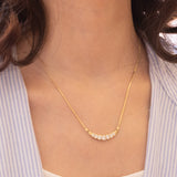 Collar moderno en oro amarillo de 8 quilates y piedras blancas imitación diamantes, años 90