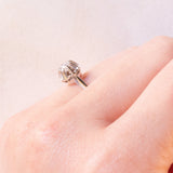 Retro-Solitär aus 18 Karat Weißgold mit Diamant im Brillantschliff (ca. 0.35 ct), 40er Jahre