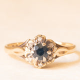 Vintage-Gänseblümchenring aus 9-karätigem Gelbgold mit Saphir (ca. 0.30 ct) und Diamanten (ca. 0.06 ctw), 1980