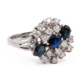 *RESERVADO* Anel vintage em ouro branco 14K com safiras e diamantes (aprox. 0.80ctw), década de 60