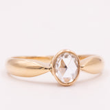 Antiker Solitärring aus 14-karätigem Gelbgold mit einem Diamanten im Rosenschliff (ca. 0.50 ct), 10er Jahre