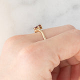 Anello vintage in oro giallo 9K con rubini (0.12ctw ca.) e diamante (0.02ct ca.), anno 1981
