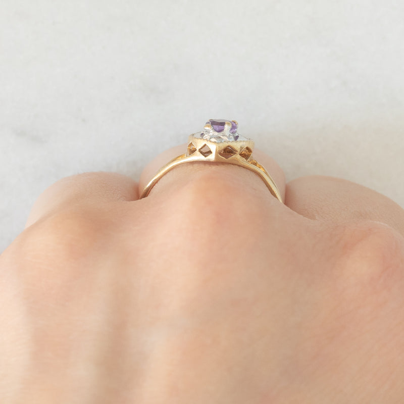 Anello vintage in oro giallo e bianco 9K con ametista di taglio a cuore (0.22ct ca.) e diamante, anni ‘90