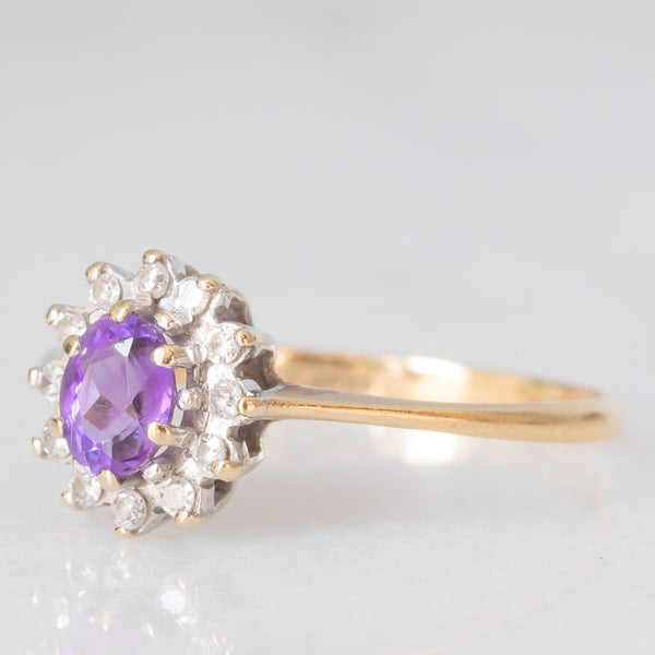 Anello a margherita in oro giallo 9K con ametista (0.35ct ca.) e diamanti (0.06ctw ca.), anno 1987