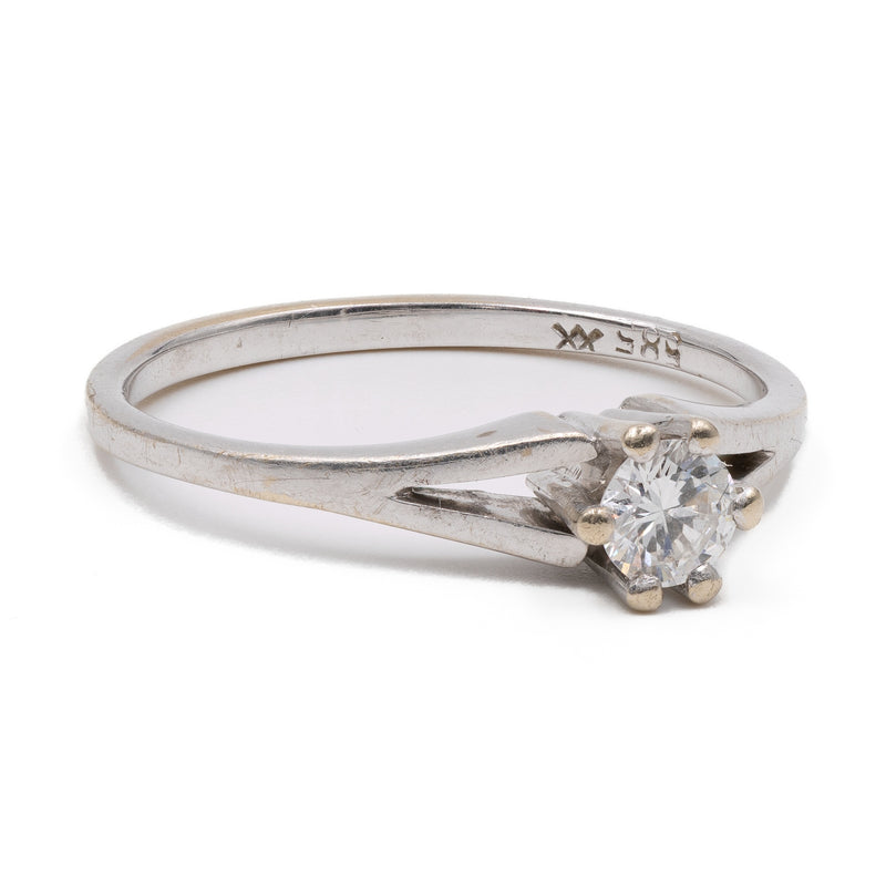 Anello solitario in oro bianco 14k con diamante (0,23ctw), anni '70