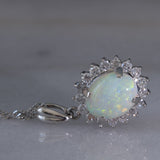 Collana vintage in platino con ciondolo con opale (1.78ct) e diamanti (0.56ctw)
