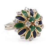 Anello vintage in oro bianco e giallo 18k con smalti, diamanti (0,64ctw) e smeraldi. Anni '60