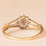 Anello a fiore vintage in oro giallo e bianco 9K con diamanti (0.10ctw ca.), anni ‘70