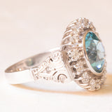 Vintage-Gänseblümchen-Ring aus 18 Karat Weißgold mit hellblauem Zirkon (ca. 4.50 ct) und Diamanten (ca. 0.84 ctw)