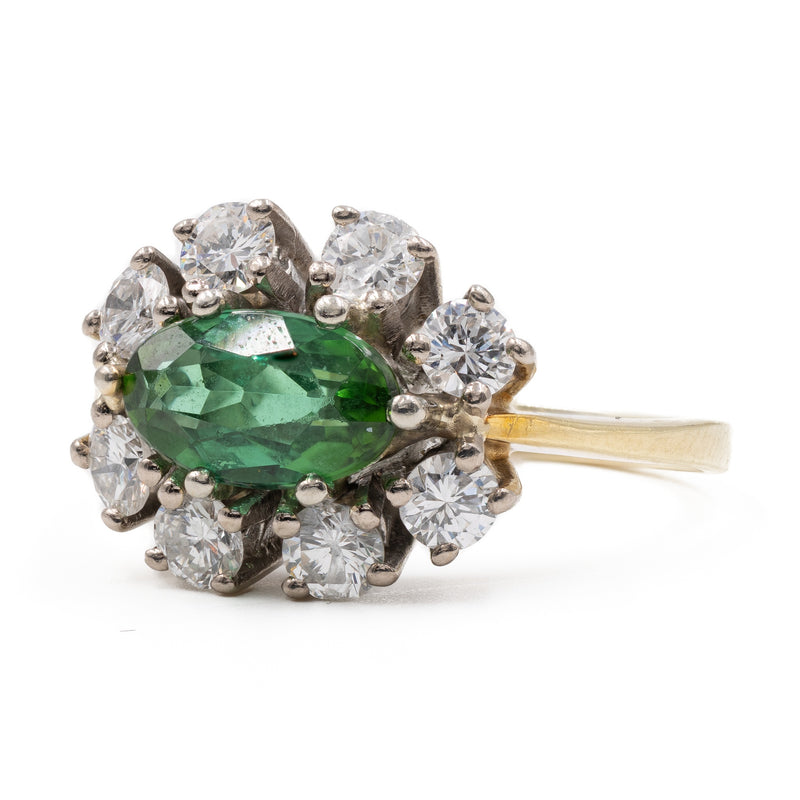 Anello vintage in oro giallo 14K con tormalina verde (1ct ca.) e diamanti di taglio brillante (0.80ctw ca.), anni ‘70