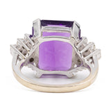 Bague vintage en or blanc 18 carats avec améthyste (environ 7 ct) et diamants taille brillant (environ 0.50 ct), années 70