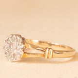 Anello a fiore vintage in oro giallo e bianco 9K con diamanti (0.10ctw ca.), anni ‘70/‘80