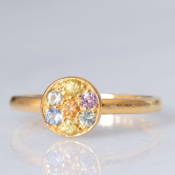 Anello vintage in oro giallo 8K con zaffiri colorati (0.35ctw ca.)