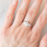 Anello a fiore vintage in platino con diamanti (0.76ctw), anni ‘80