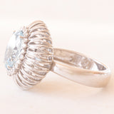 Vintage-Ring aus 18-karätigem Weißgold mit Aquamarin (ca. 2 ct) und Diamanten im Brillantschliff (ca. 0.12 ctw), 80er/90er Jahre