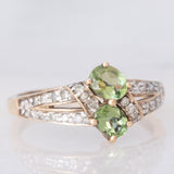 Toi et Moi vintage in oro giallo 8K con cromotormaline (0.65ctw) e diamanti (0.18ctw)