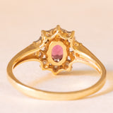 Anello a margherita vintage in oro giallo e bianco 14K con tormalina rosa (0.50ct ca.) e diamanti (0.08ctw ca.), anni ‘70