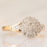 Bague fleur vintage en or jaune et blanc 9 carats avec diamants (environ 0.20 ct au total), 1994