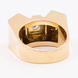 Vintage-Ring „Tank“ aus 18 Karat Gelbgold mit Diamant im Brillantschliff (0.12 ct) und Rosetten, 40er Jahre