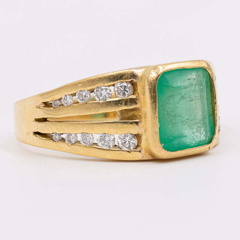 Anello vintage in oro giallo 18k con smeraldo (2ct) e diamanti (0.30ctw), anni '70