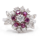 Vintage-Ring aus 14-karätigem Weißgold mit Diamanten (0,94 ctw) und Rubinen (0.80 ctw), 60er Jahre