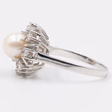 Vintage 0,50k White Gold Pearl and Diamond Daisy Ring (14ctw), 60s