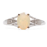 Anello in oro bianco 9k con opale e diamanti