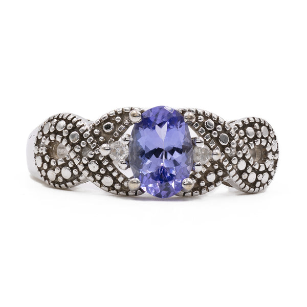 Anello vintage in oro bianco 9k con tanzanite e diamanti