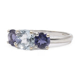 Trilogy vintage in oro bianco 9k con acquamarina (0.70ct ca.) e ioliti (0.70ctw ca.)