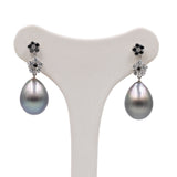 Orecchini vintage in oro bianco 14k con perle tahiti grigie e diamanti neri e bianchi (0,70ctw)
