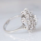 Anello a fiocco di neve vintage in oro bianco 18K con diamanti di taglio brillante (1.33ctw ca.), anni ‘70