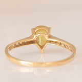 Anello vintage in oro giallo 9K con tormalina gialla (0.60ct ca.) e diamanti (0.10ctw ca.)