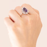 Vintage-Gänseblümchenring aus 14-karätigem Weißgold mit Amethyst (ca. 3.20 ct) und Diamanten im Brillantschliff (ca. 0.50 ctw), 70er Jahre