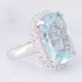 Anello a margherita vintage in platino con acquamarina (17.93ct) e diamanti (1ctw), anni ‘70/‘80