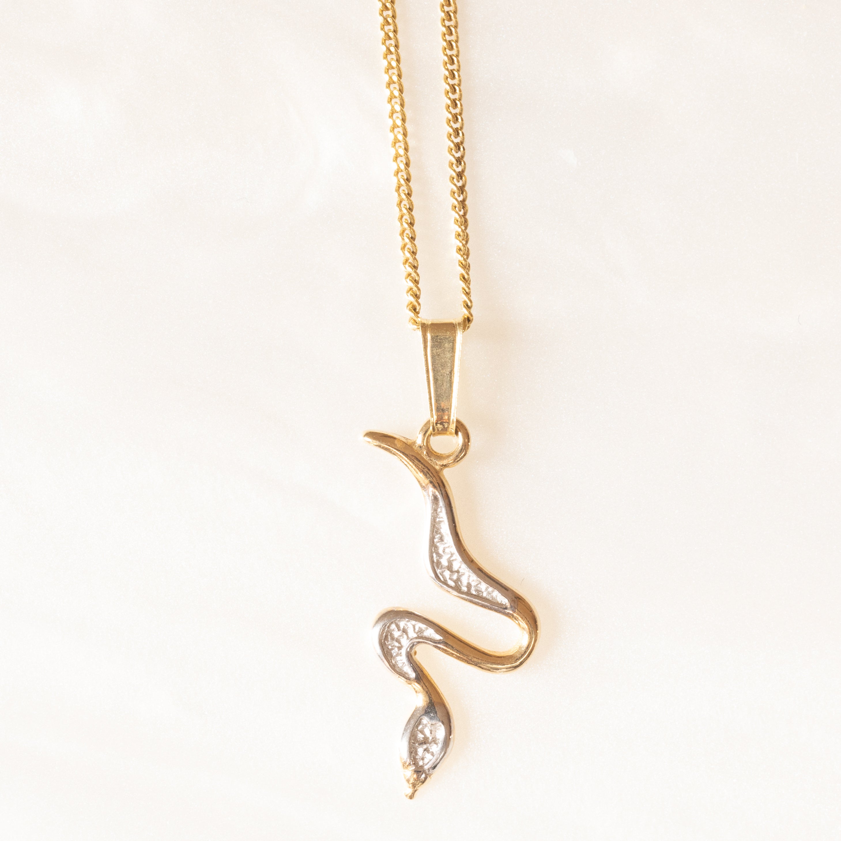 Collana Chimento in oro giallo e bianco 18 kt con diamante usata – Vip Gioielli srl Collana Chimento in oro giallo e bianco 18 kt con diamante usata – Vip Gioielli srl