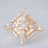 Anello vintage in oro giallo e bianco 14K con diamanti di taglio brillante e baguette (0.75ctw ca.), anni ‘70/‘80