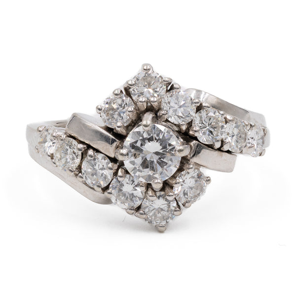 Anello vintage in oro bianco 14k con diamante centrale di 0,45ct e diamanti di contorno (1,20ctw), anni '70