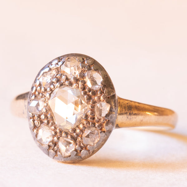 Anello a margherita antico in oro giallo 14K e argento con diamanti di taglio rosetta (0.68ctw ca.), primi del ‘900
