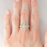 Anello vintage in oro giallo e bianco 14K con diamanti di taglio brillante e baguette (0.75ctw ca.), anni ‘70/‘80