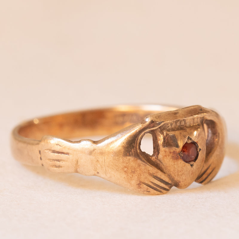 Anello Claddagh antico in oro giallo 9K con granato, anno 1934