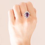 Vintage-Gänseblümchenring aus 14-karätigem Weißgold mit Amethyst (ca. 3.20 ct) und Diamanten im Brillantschliff (ca. 0.50 ctw), 70er Jahre