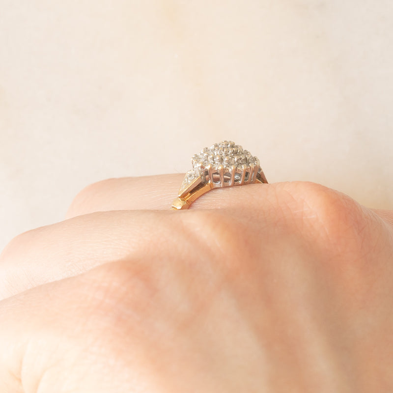 Anello a fiore vintage in oro giallo e bianco 9K con diamanti (0.20ctw ca.), anno 1994