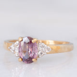Trilogy in oro giallo 9K con zircone rosa (1.36ct ca.) e zaffiri bianchi