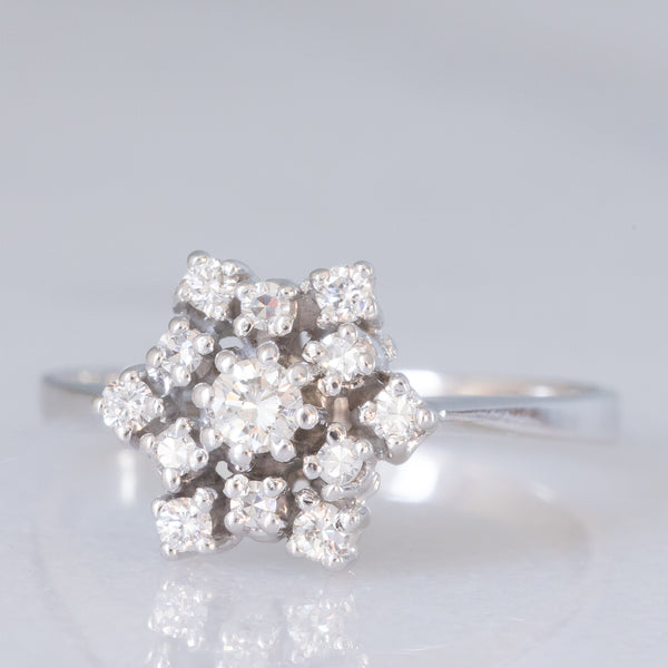 Anello a fiocco di neve in oro bianco 18K con diamanti (0.28ctw ca.), anni ‘70