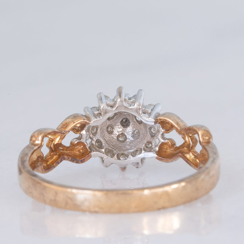 Anello a fiore vintage in oro giallo e bianco 9K con diamanti (0.15ctw ca.), anni ‘80