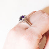 Vintage-Gänseblümchenring aus 14-karätigem Weißgold mit Amethyst (ca. 1.90 ct) und Diamanten im Brillantschliff (ca. 0.48 ctw), 70er Jahre