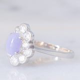 Anello a margherita in platino con giada lavanda (1.55ct) e diamanti (0.81ctw), anni ‘90